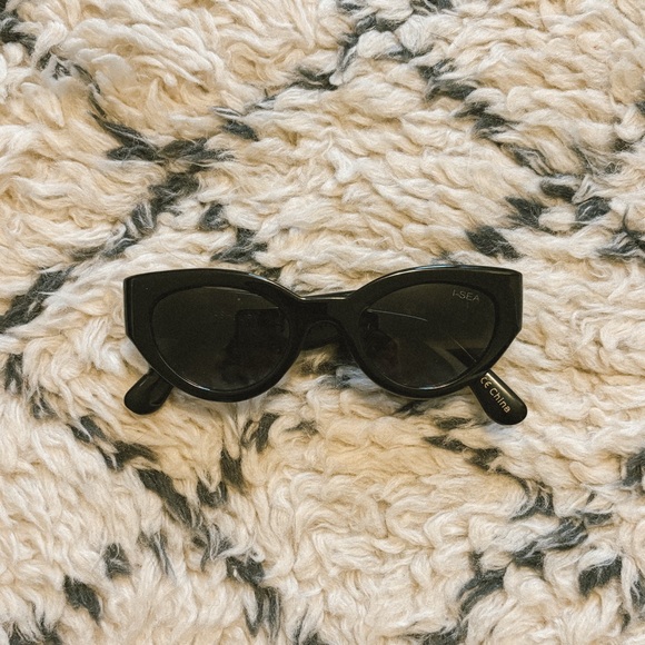 I-Sea Ashbury Sky sunglasses in smoke + polarized - Picture 2 of 4